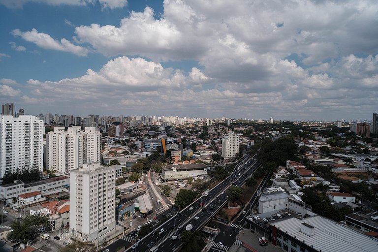 Apto elegante em Moema e com estacionamento