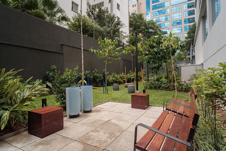 Apto com WI-FI, varanda, ao lado do Ibirapuera