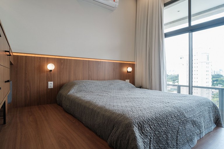 Luxo em Moema: Apto com estacionamento grátis