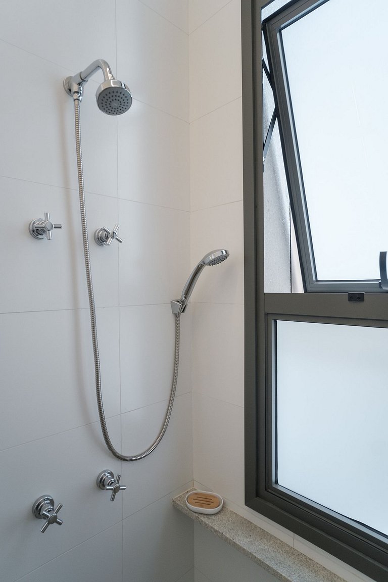 Luxo em Moema: Apto com estacionamento grátis