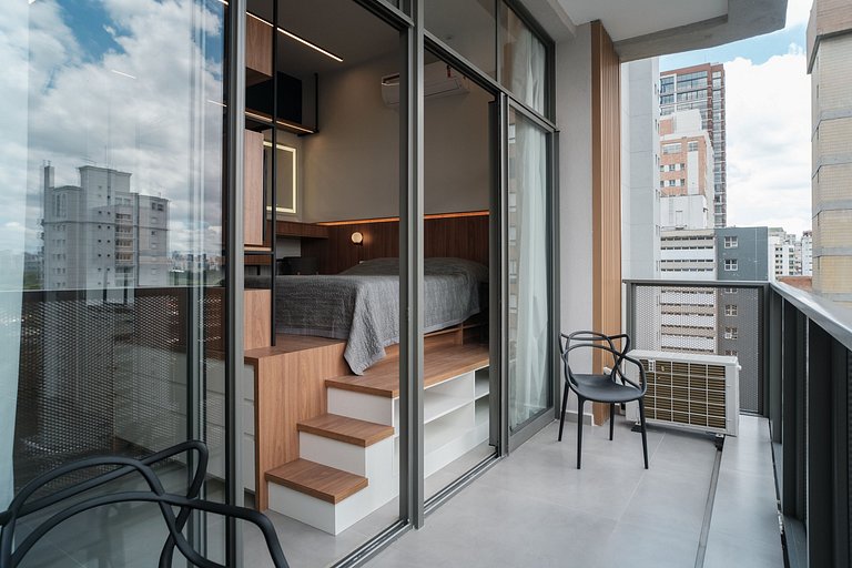 Luxo em Moema: Apto com estacionamento grátis