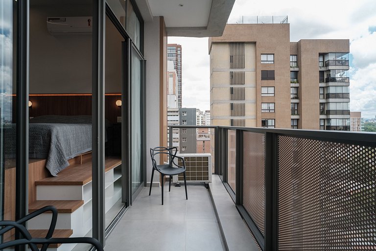 Luxo em Moema: Apto com estacionamento grátis