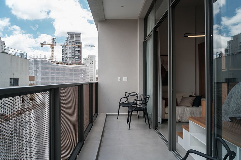 Luxo em Moema: Apto com estacionamento grátis