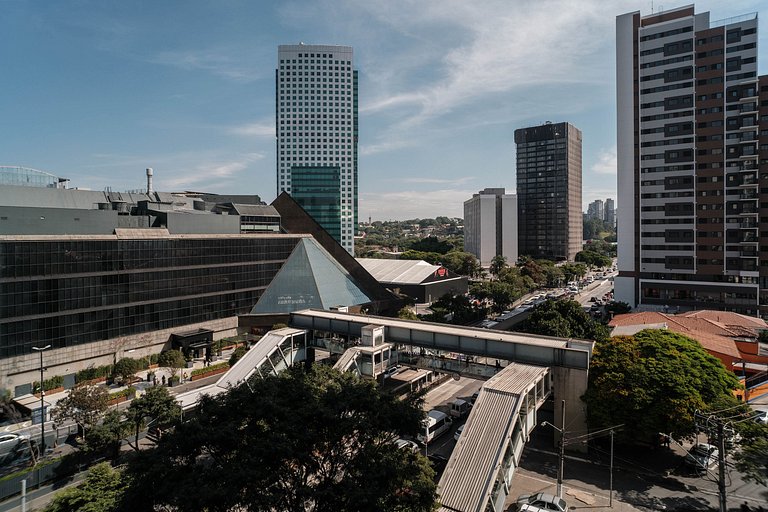 Studio Moderno para Alugar em Pinheiros - 3 Pessoas, Varanda