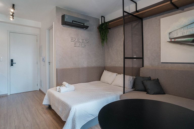 Studio Moderno para Alugar em Pinheiros - 3 Pessoas, Varanda