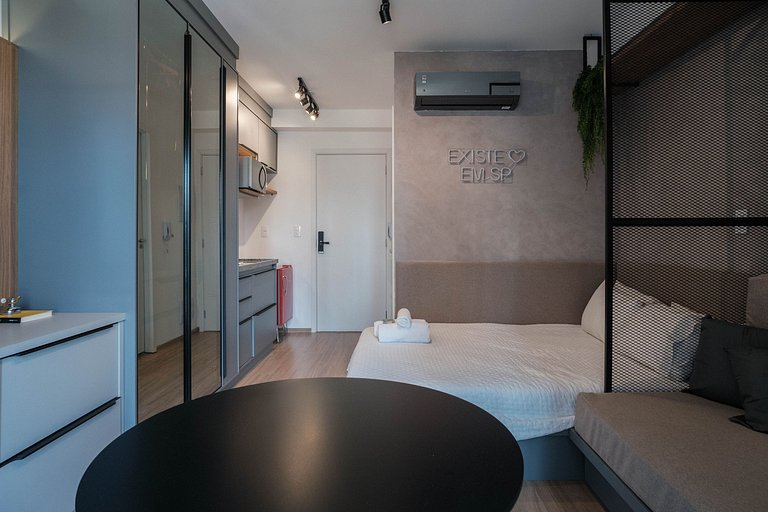 Studio Moderno para Alugar em Pinheiros - 3 Pessoas, Varanda