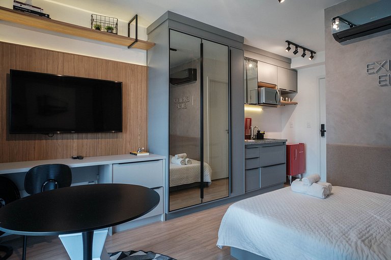 Studio Moderno para Alugar em Pinheiros - 3 Pessoas, Varanda