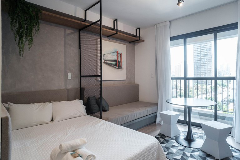 Studio Moderno para Alugar em Pinheiros - 3 Pessoas, Varanda
