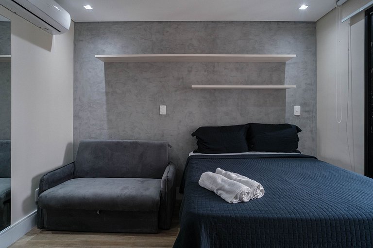 Studio em pinheiros com WI-FI e cozinha equipada