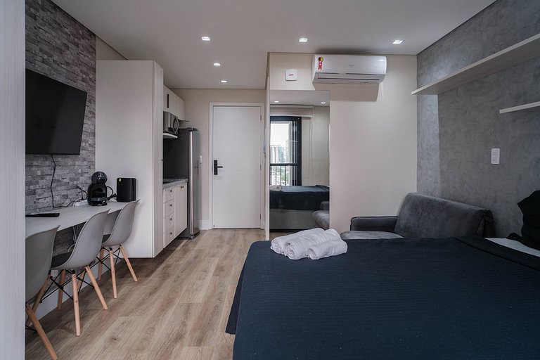 Studio para Alugar em Pinheiros - Metrô Faria Lima, Piscina