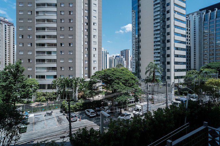 Apto aconchegante na melhor localização de Moema