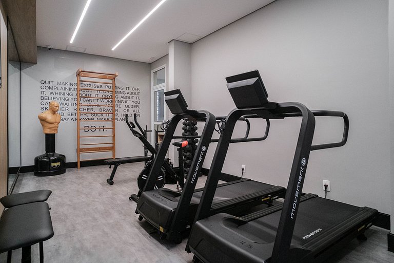 Studio Premium | Varanda e Excelente Localização