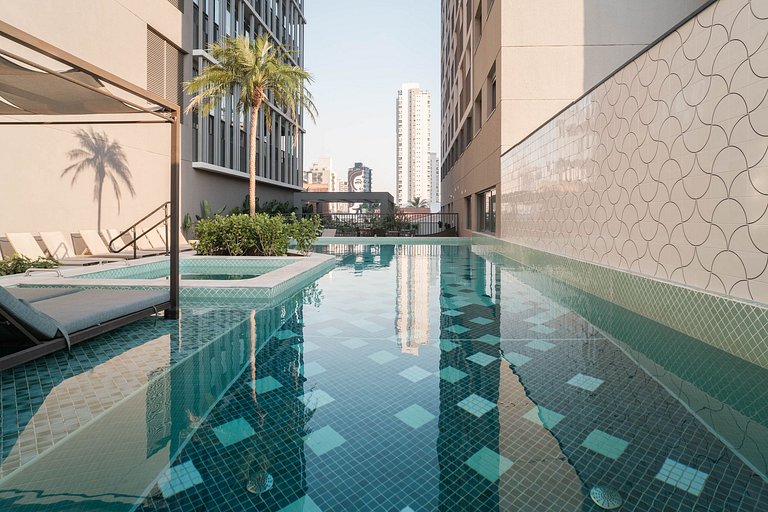 Apto em Pinheiros c/ Piscina, Coworking e Metrô