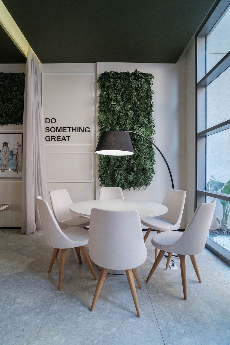 Apto em Pinheiros c/ Piscina, Coworking e Metrô