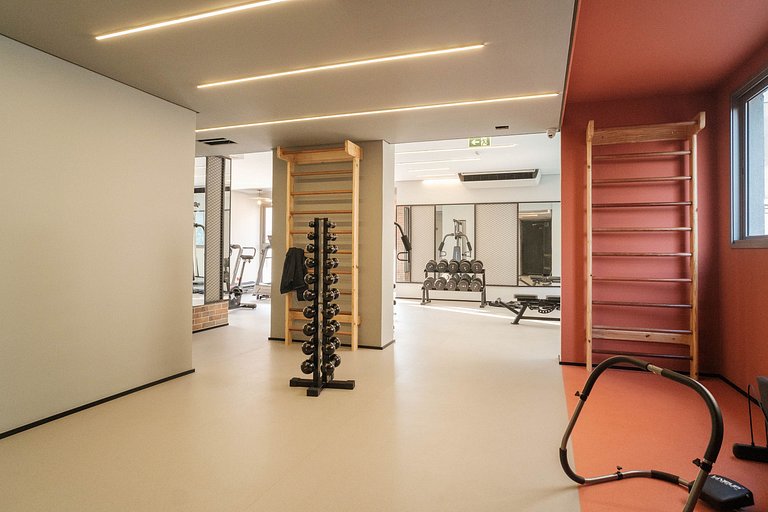 Apto em Pinheiros c/ Piscina, Coworking e Metrô