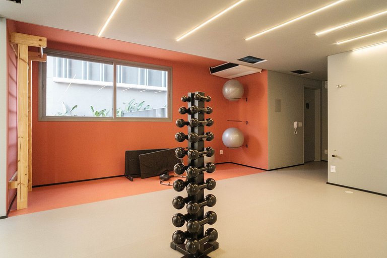 Apto em Pinheiros c/ Piscina, Coworking e Metrô