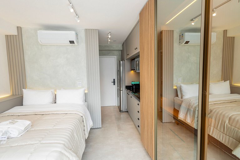 Apto elegante c/ cama queen e vista para cidade
