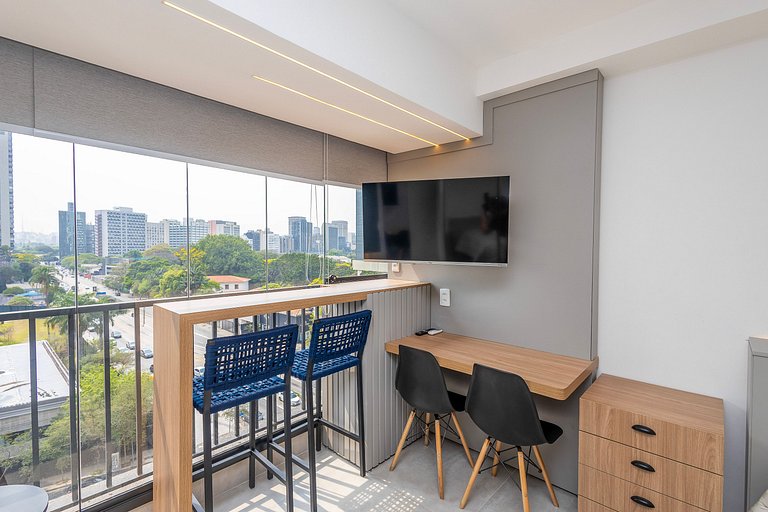 Apto elegante c/ cama queen e vista para cidade