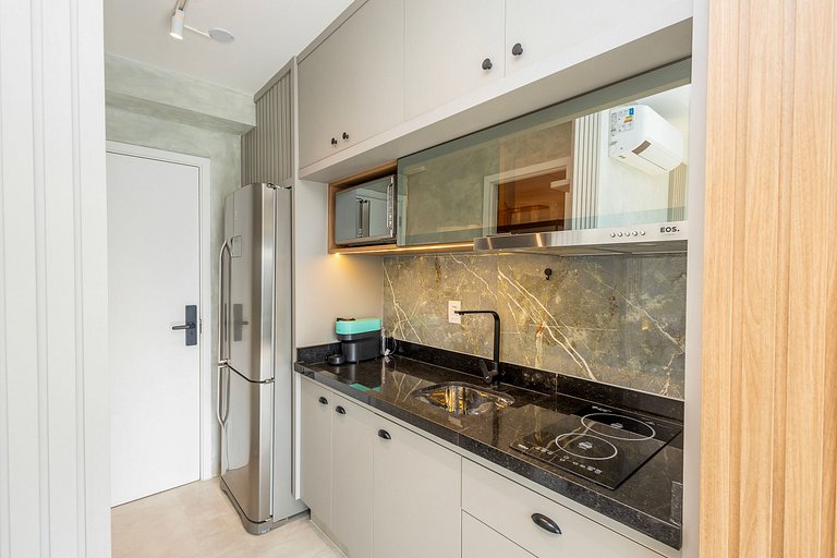 Apto elegante c/ cama queen e vista para cidade