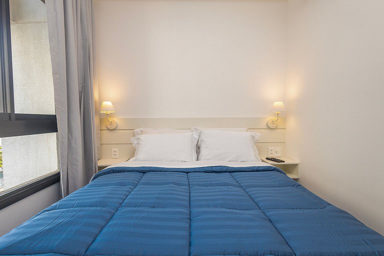 Apto completo c/ cama queen e TV a cabo