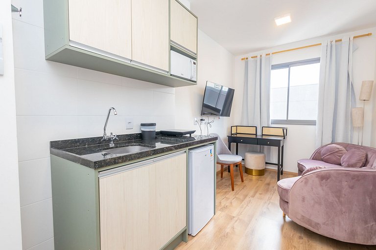 Apto em Pinheiros c/ Piscina, Coworking e Metrô