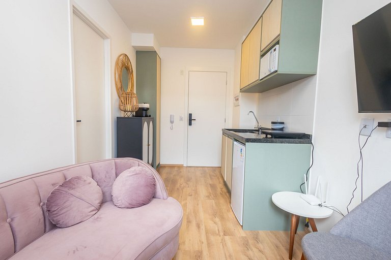 Apto em Pinheiros c/ Piscina, Coworking e Metrô