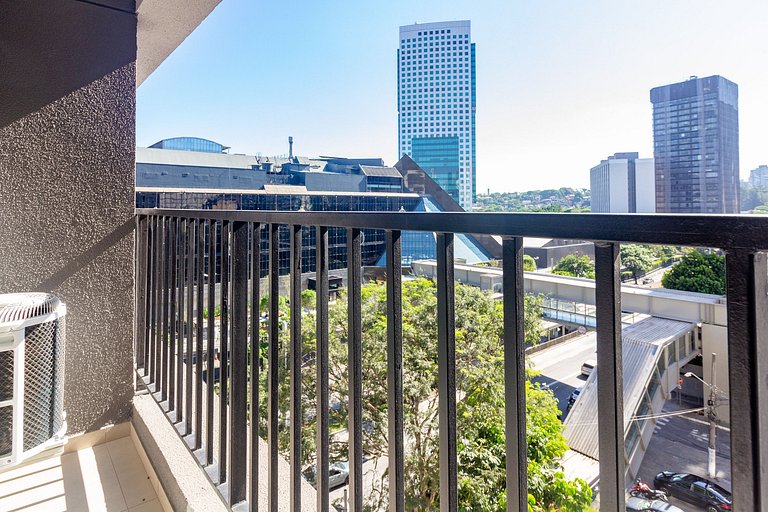 Apto para Alugar em Pinheiros - 2 Pessoas, Varanda e Rooftop