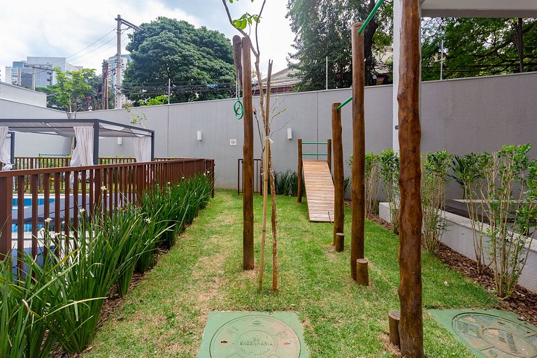Apto encantador c/ cama queen em Pinheiros