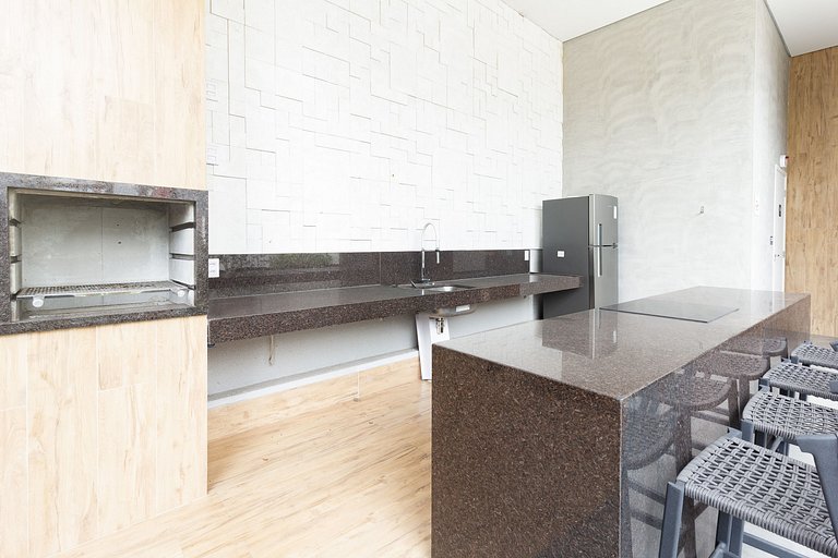 Apto encantador c/ cama queen em Pinheiros