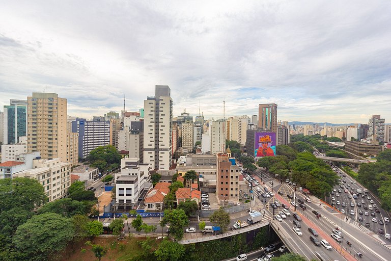 Apto elegante c/ cama queen na Paulista