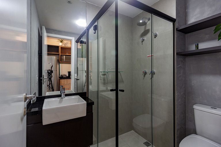 Apto elegante c/ cama queen na Paulista