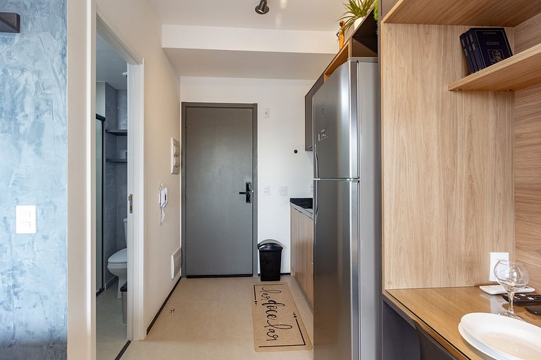 Apto elegante c/ cama queen na Paulista