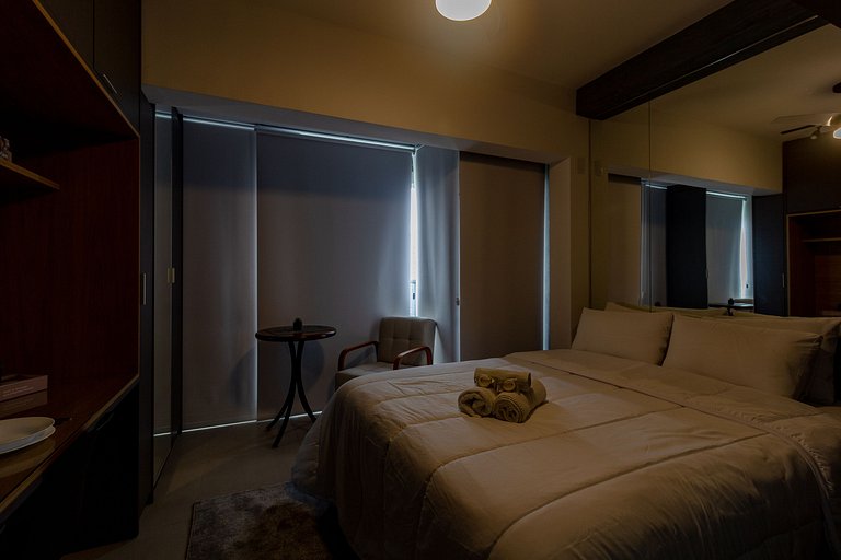 Apto elegante c/ cama queen na Paulista