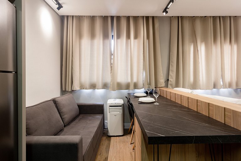 Apto encantador c/ cama queen em Pinheiros