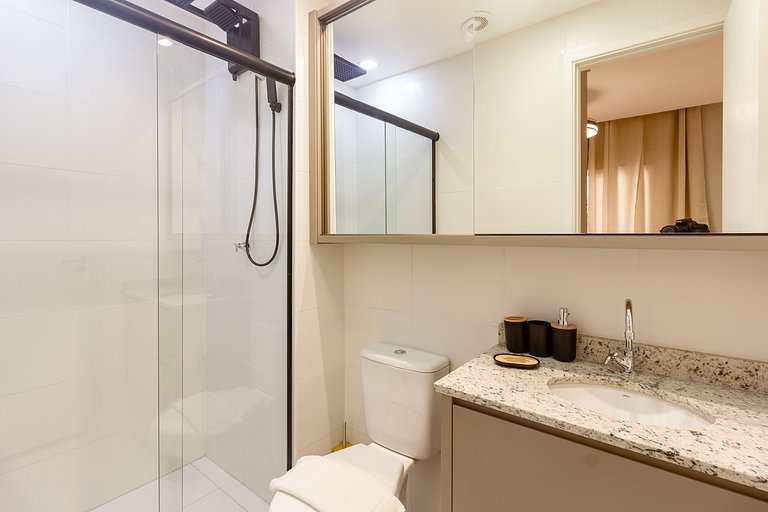 Apto encantador c/ cama queen em Pinheiros