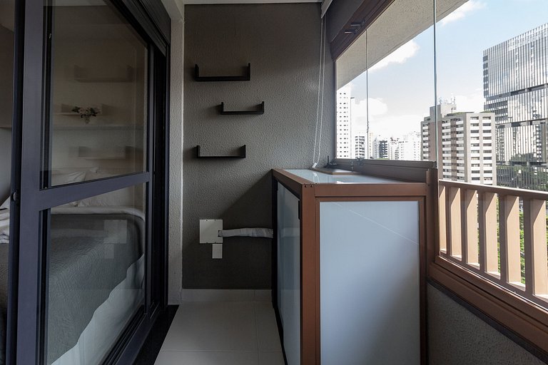 Studio Moderno e Completo no Campo Belo