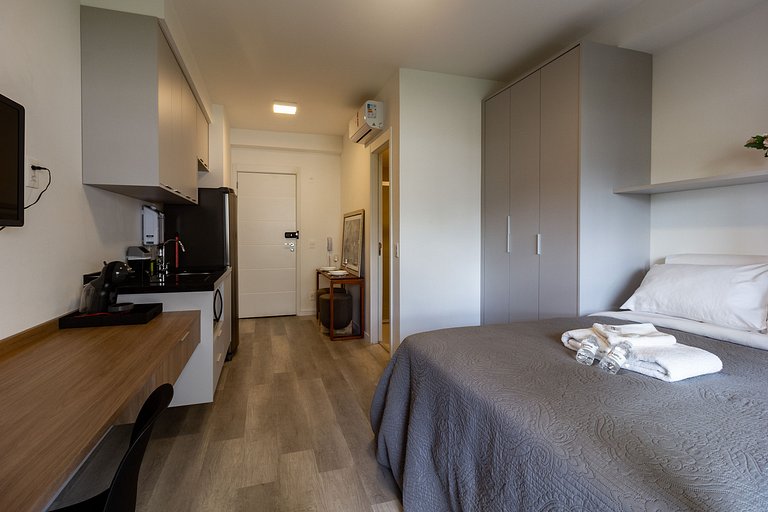 Studio Moderno e Completo no Campo Belo