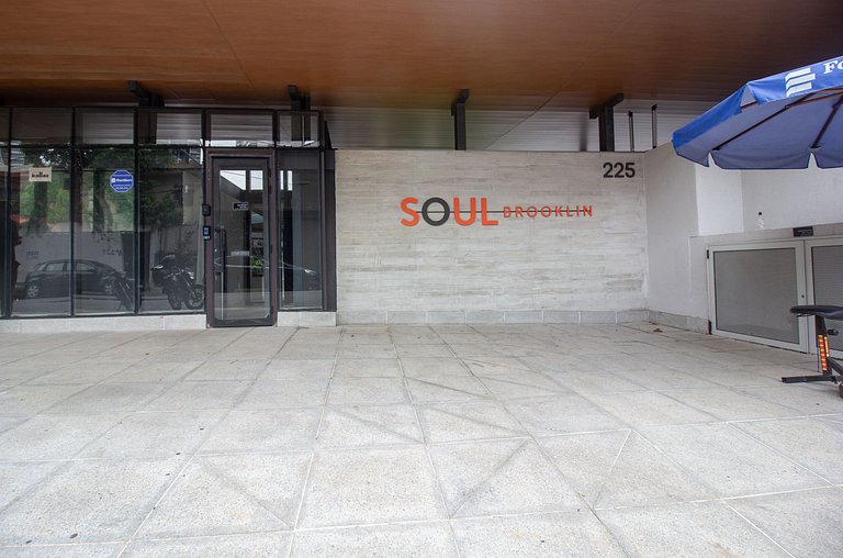 Apto completo com vista incrível próximo ao metrô