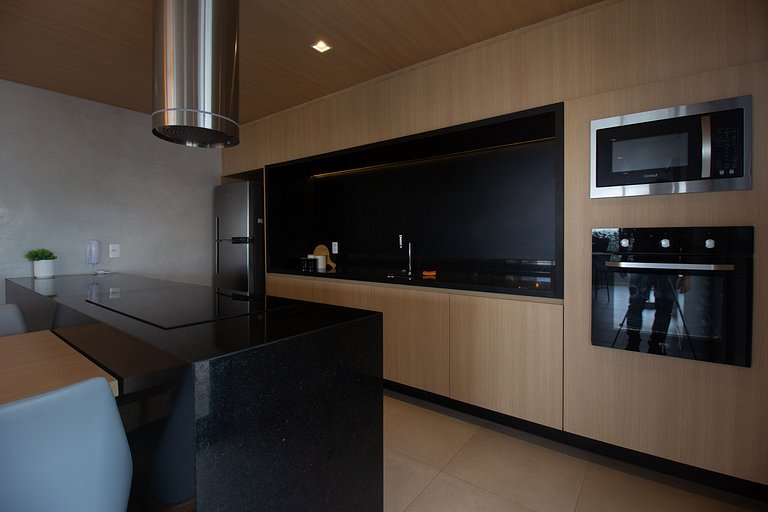 Apto completo com vista incrível próximo ao metrô