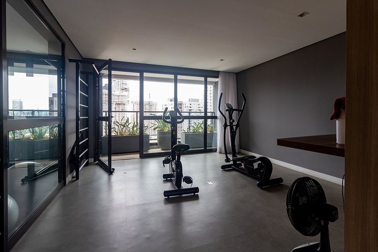 Apto completo com vista incrível próximo ao metrô