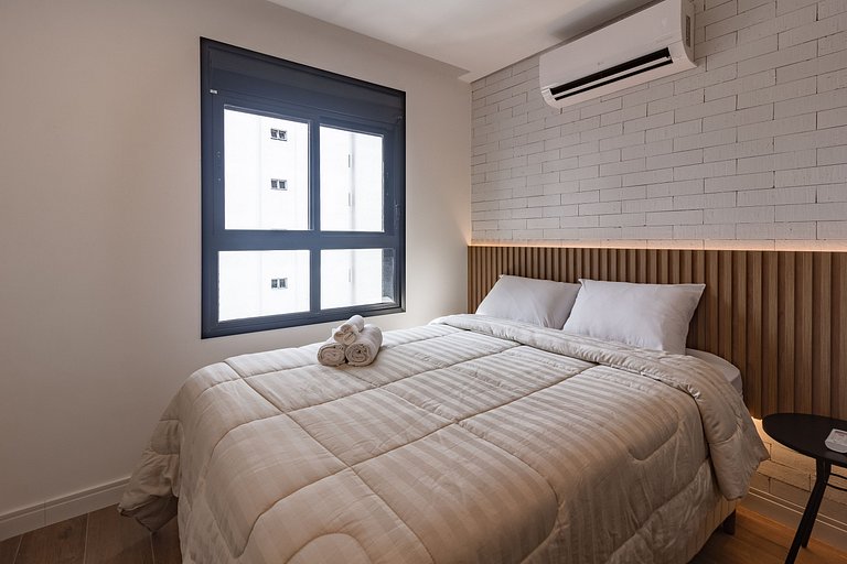 Apto Elegante em Pinheiros c/ Varanda e Coworking