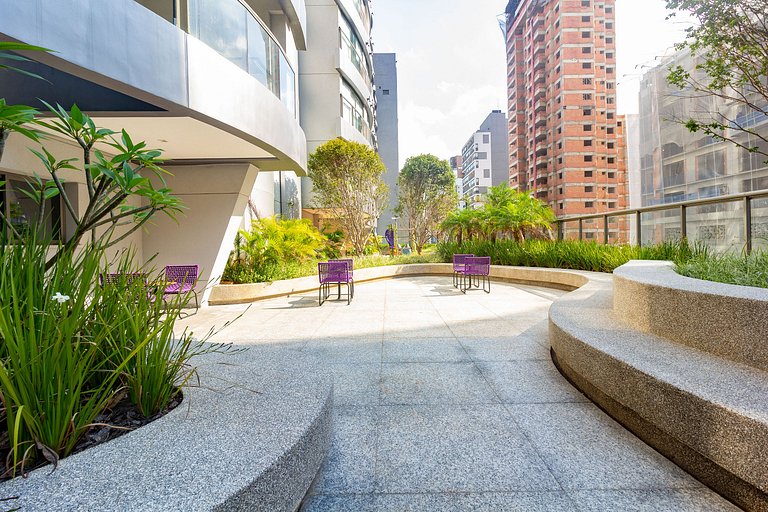 Studio Brooklin SP com  Vaga, Piscina e Academia
