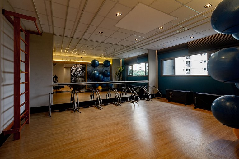 Studio Brooklin SP com  Vaga, Piscina e Academia