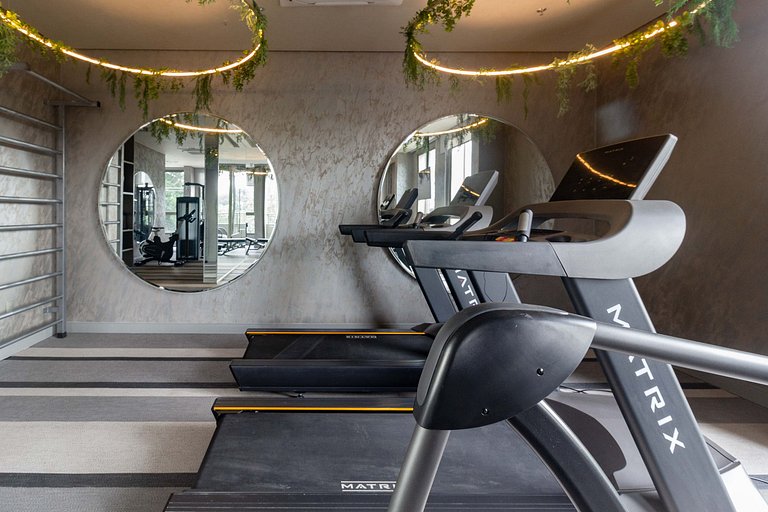 Ap premium c/ varanda e cama queen, próximo de CGH