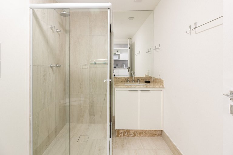Luxo e encanto: Apê completo c/ self check-in