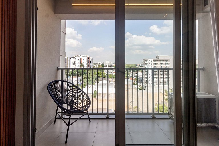 Apto Luxo com garagem em Moema