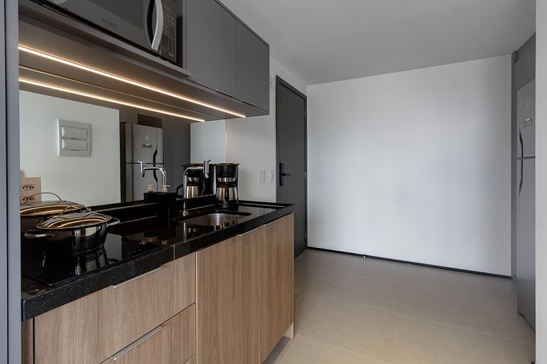 Apt superior próx da Paulista c/ ar condicionado