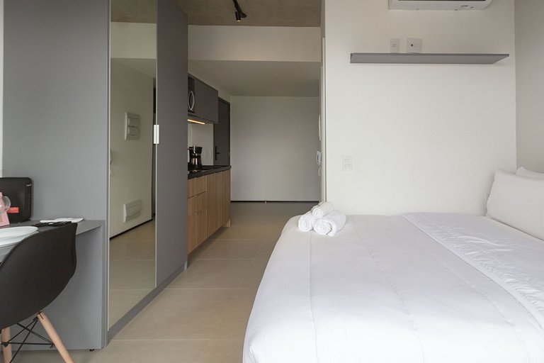 Apt superior próx da Paulista c/ ar condicionado