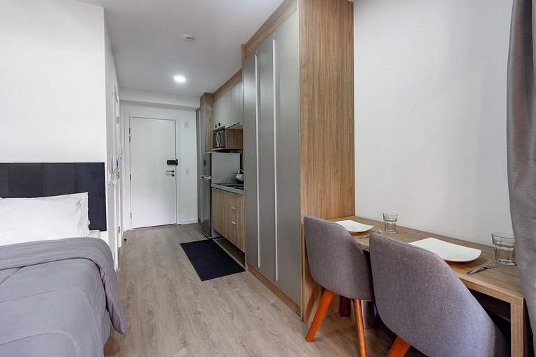 Encanto e praticidade: Apto completo em Pinheiros