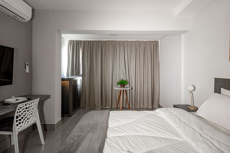 Apto completo em Moema c/ cama queen e WI-FI